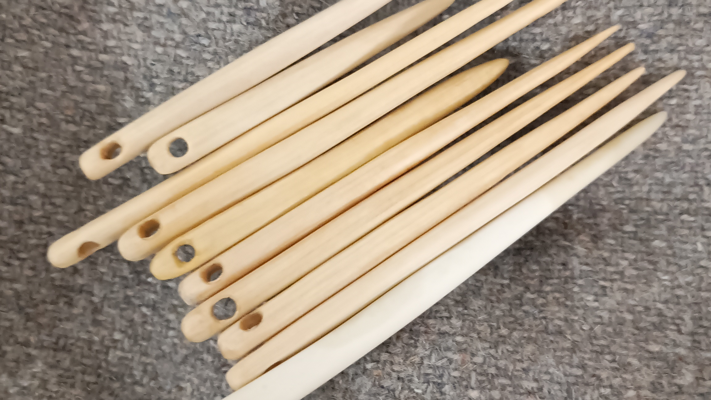 Naalbinding needles